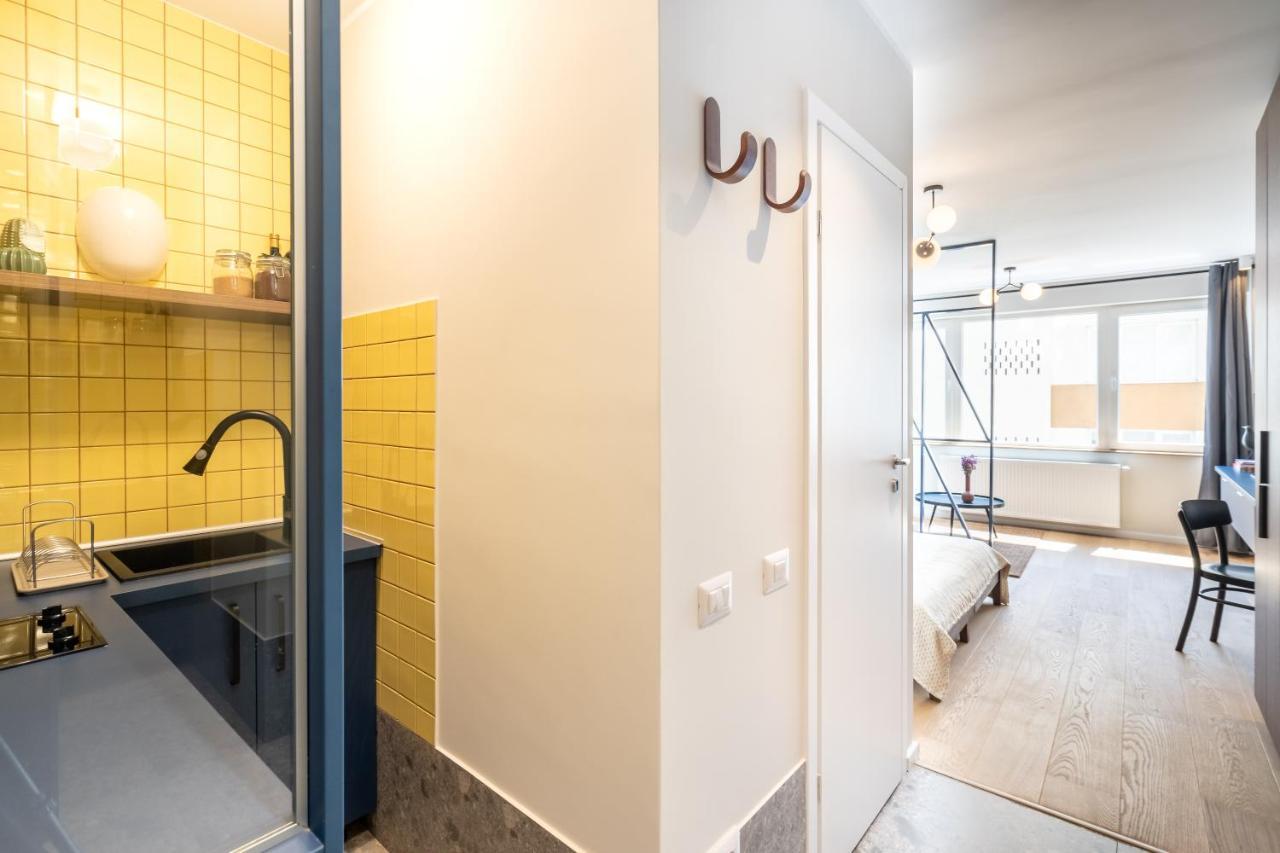 Elegant Studio In The Heart Of The Town Bucarest Exterior foto